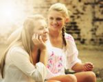 W jaki sposób nastolatki odczuwają ból brzucha związany z menstruacją?