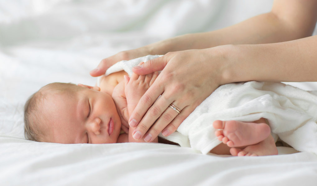 Wakacyjne baby boom – już dziś zapisz maleństwo na USG bioderek