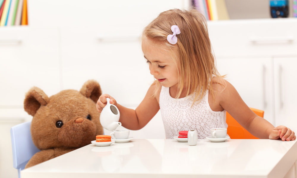 Czas na herbatkę w dziecięcym gronie